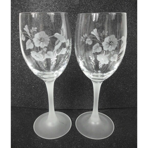 Vintage Avon Hummingbird Etched Crystal Wine Glasses Set of 2 Small 7.5 Inch - Picture 1 of 3